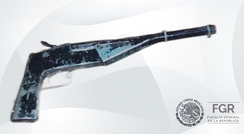 FGR obtiene prisión preventiva para una persona por portación de arma de fuego